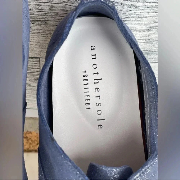 Another sole blue metallic oxfords size 37/7 - Picture 4 of 11